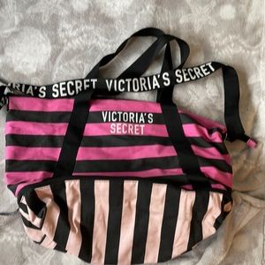 VS weekender bag.  Shoulder strap and carry strap